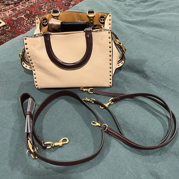 Coach Rogue 25 with Rivets - Picture 12 of 12